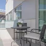 Liiiving In - Balcony Dragao View Apartment
