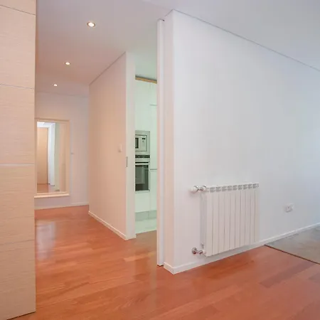 Balcony Dragao View With Parking By Liiiving Oporto