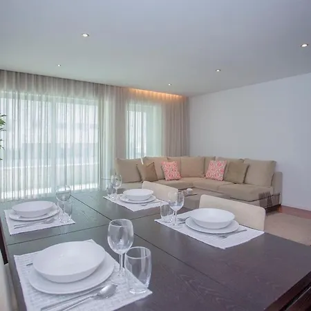 Balcony Dragao View With Parking By Liiiving * Porto