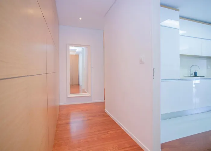 Liiiving In - Balcony Dragao View * Porto